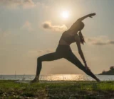 Estos 6 hábitos sencillos mantienen mi cerebro agudo y con energía; cualquiera puede hacerlos.